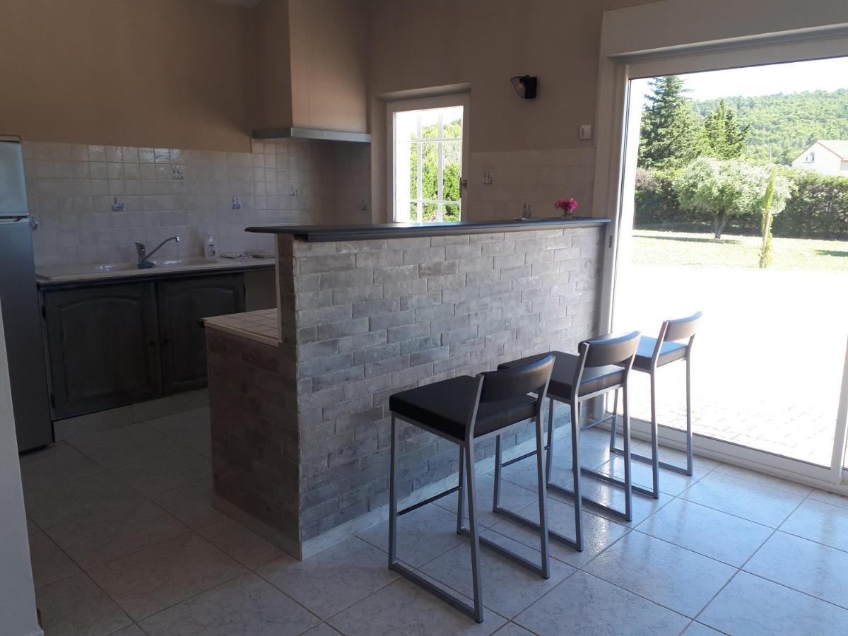 La Villa Des Ames Liees Draguignan Exterior foto
